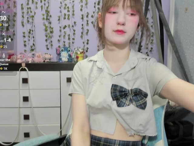 Mikka-Mi live cam on BongaCams