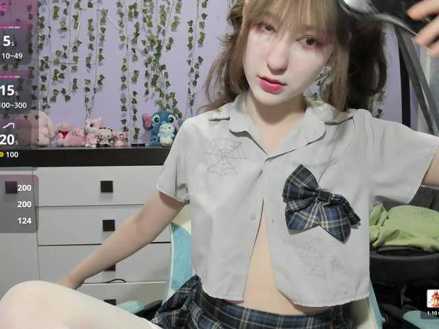 Mikka-Mi live cam on BongaCams