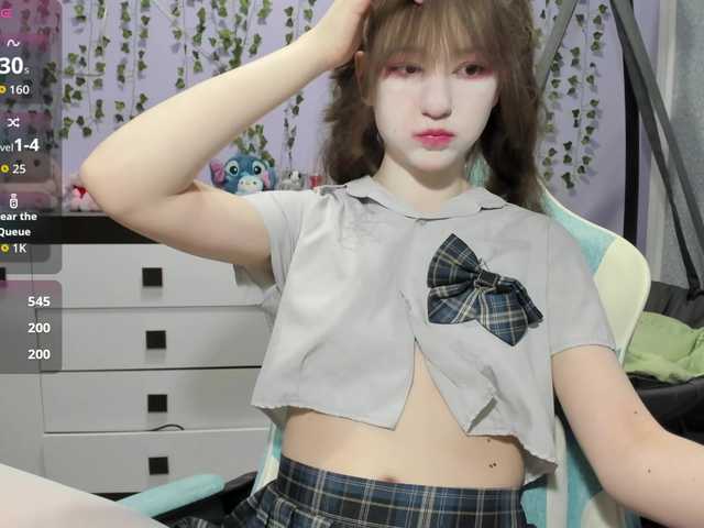 Mikka-Mi live cam on BongaCams