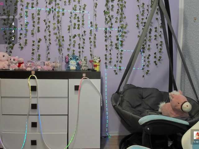 Mikka-Mi live cam on BongaCams
