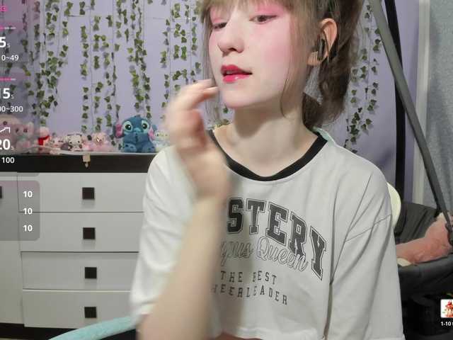 Mikka-Mi live cam on BongaCams