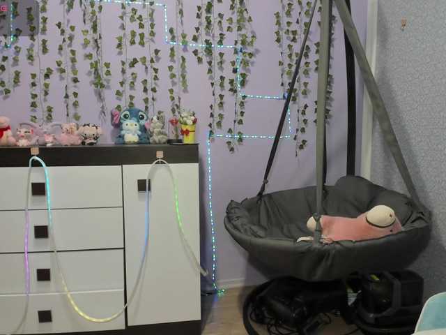 Mikka-Mi live cam on BongaCams