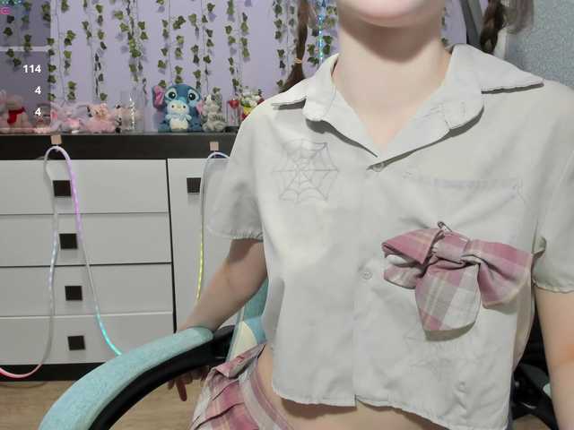Mikka-Mi live cam on BongaCams