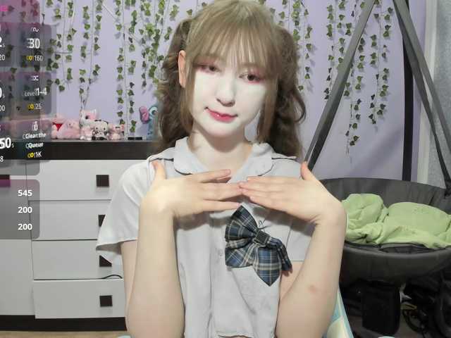 Mikka-Mi live cam on BongaCams