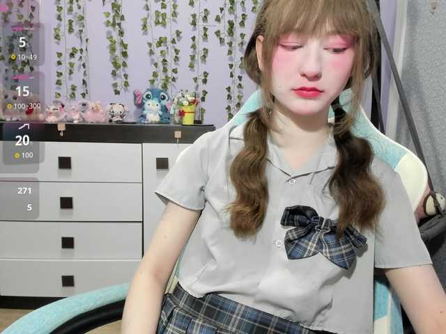 Mikka-Mi live cam on BongaCams