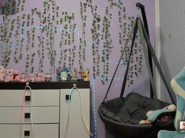 Mikka-Mi live cam on BongaCams