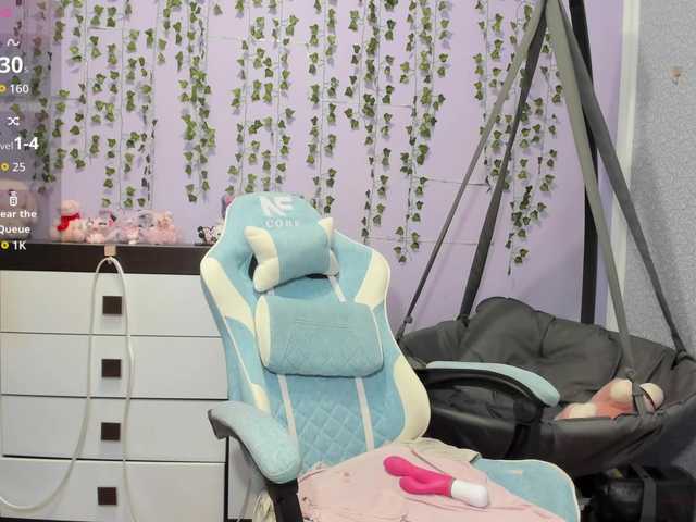 Mikka-Mi live cam on BongaCams