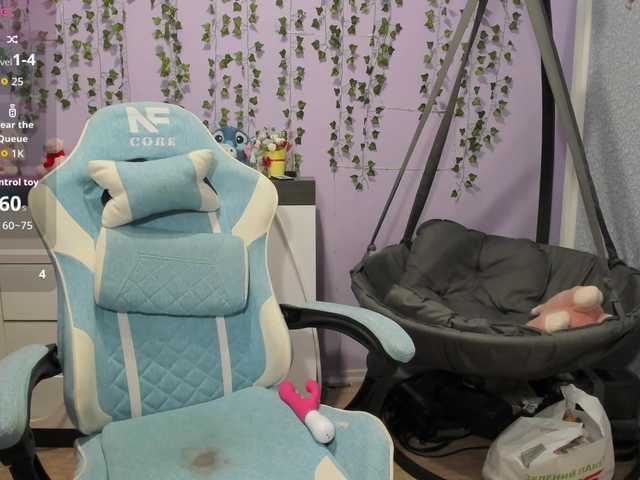 Mikka-Mi live cam on BongaCams