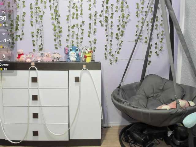 Mikka-Mi live cam on BongaCams