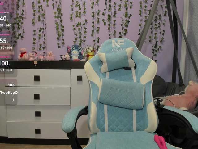 Mikka-Mi live cam on BongaCams