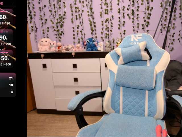 Mikka-Mi, live now on BongaCams