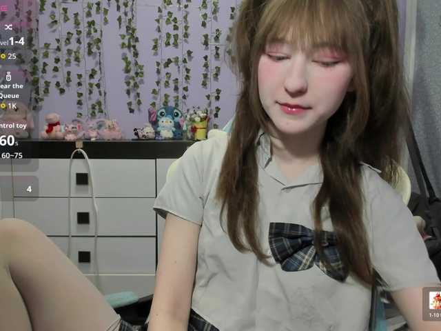 Mikka-Mi live cam on BongaCams