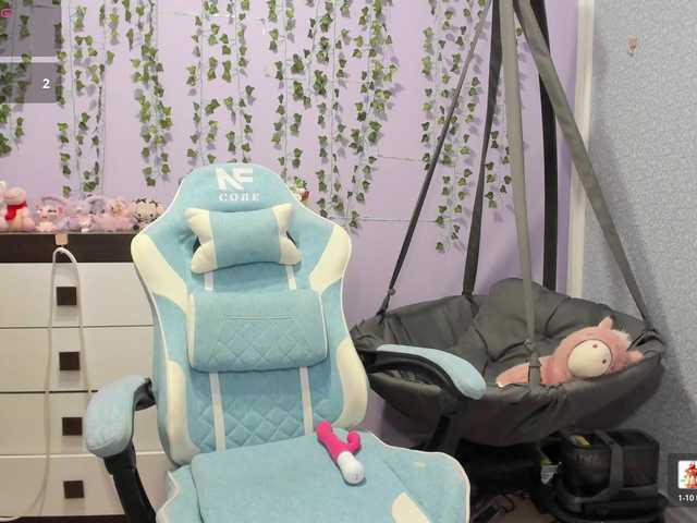 Mikka-Mi live cam on BongaCams