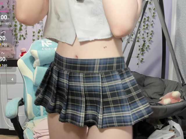 Mikka-Mi live cam on BongaCams