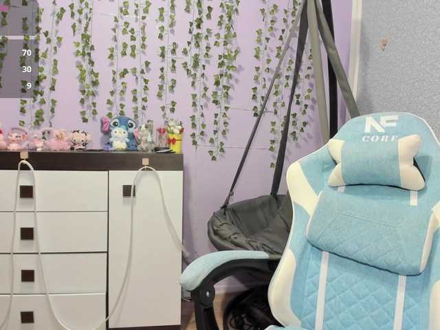 Mikka-Mi live cam on BongaCams