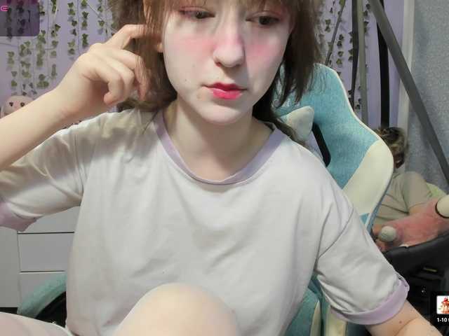 Mikka-Mi live cam on BongaCams