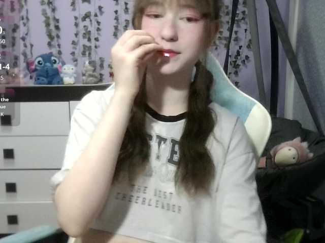Mikka-Mi live cam on BongaCams