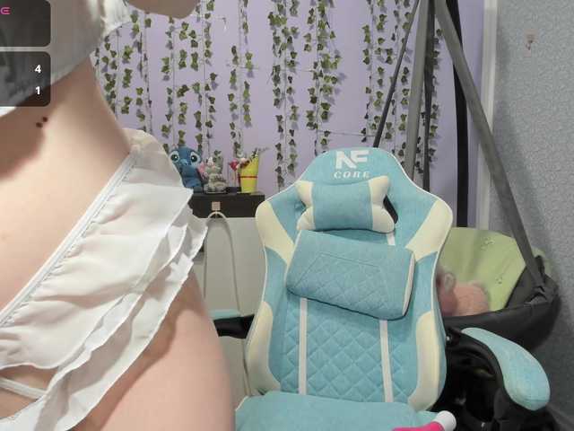 Mikka-Mi live cam on BongaCams