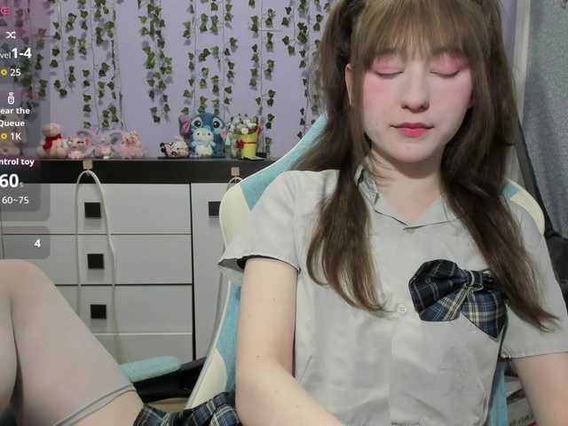 Mikka-Mi live cam on BongaCams