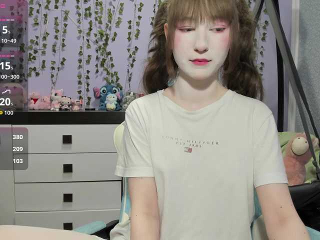 Mikka-Mi live cam on BongaCams