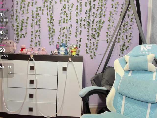 Mikka-Mi live cam on BongaCams