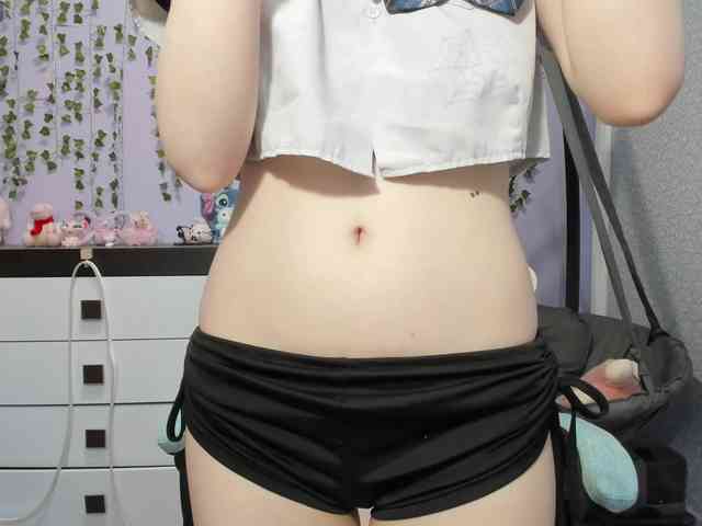 モデル: Mikka-Mi