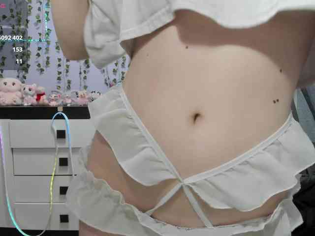 モデル: Mikka-Mi