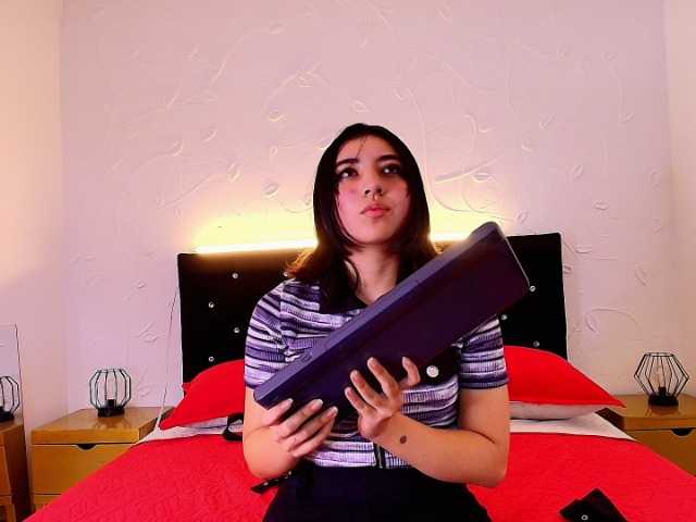 RaechelMorgan live cam on BongaCams
