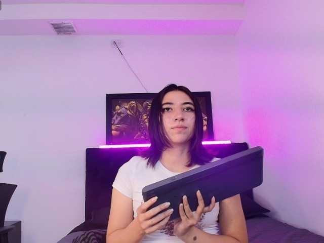RaechelMorgan live cam on BongaCams