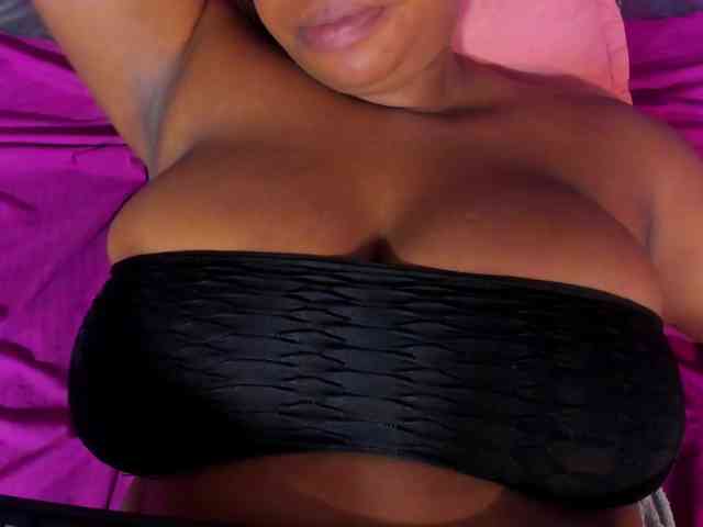 KENISHA-XXX