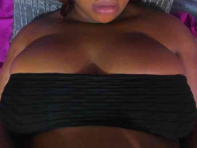 Modella: KENISHA-XXX
