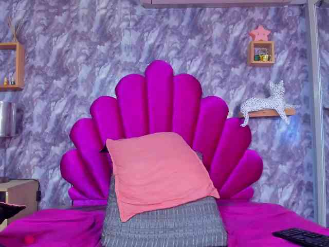 KENISHA-XXX webcam