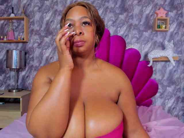 KENISHA-XXX