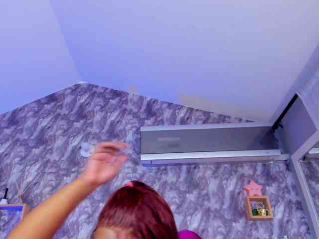 Modella: KENISHA-XXX