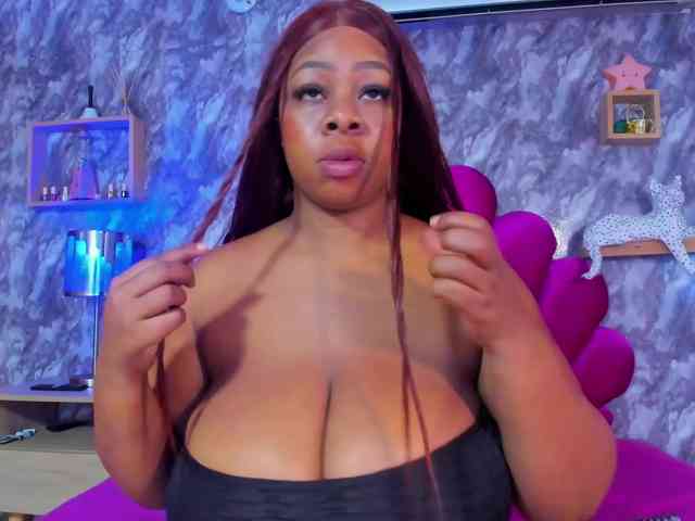 Modella: KENISHA-XXX