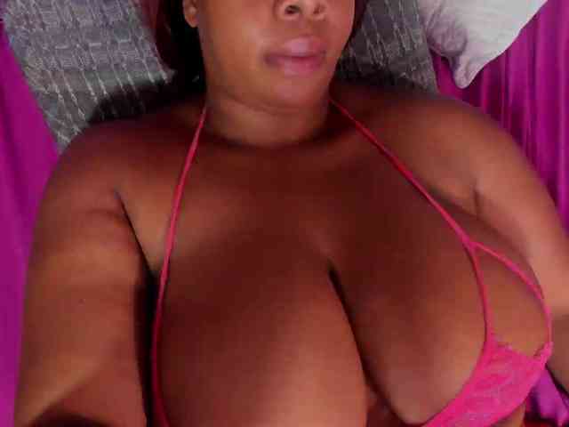 KENISHA-XXX webcam