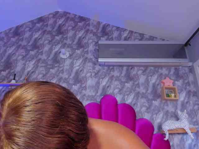 Modella: KENISHA-XXX