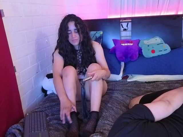 Valacarandelowen live cam on BongaCams