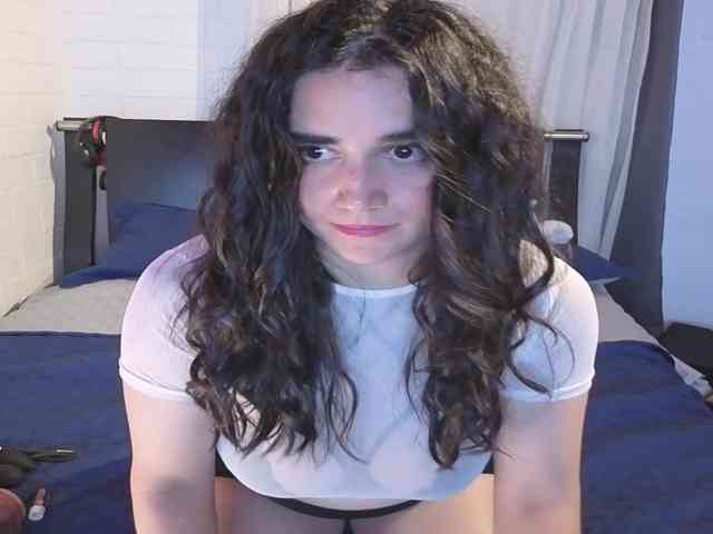 ELowe_Thorne webcam
