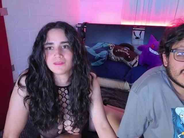 ELowen_Thorne webcam