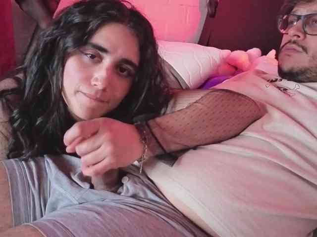 ELowen_Thorne webcam