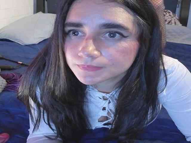 ELowe_Thorne webcam