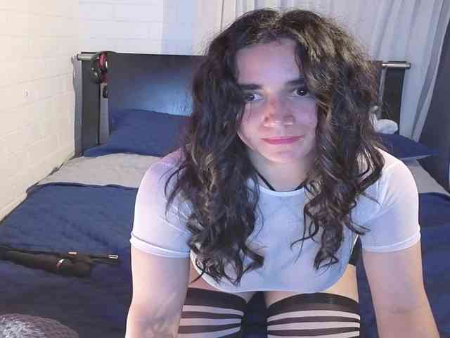ELowe_Thorne webcam