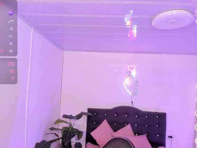 zayra-tay webcam