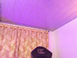 cristalbroke-tay's Live Webcam