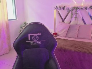 cristalbroke-tay's Live Webcam