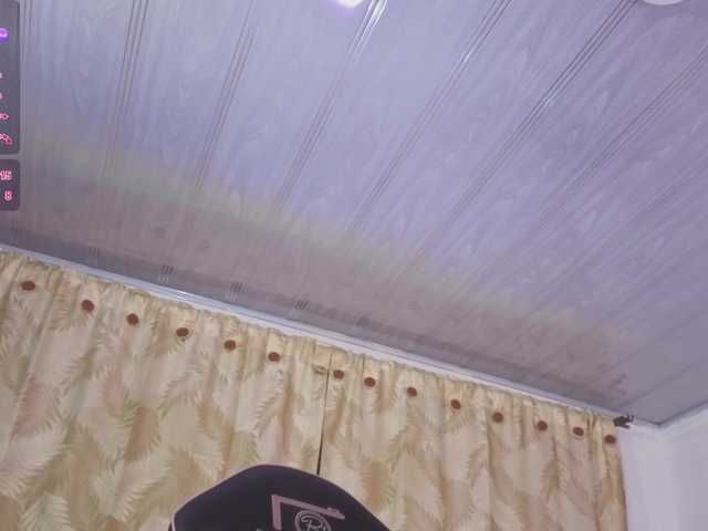 cristalbroke-tay live webcam show