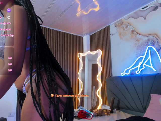 cristalbroke-tay live cam on BongaCams