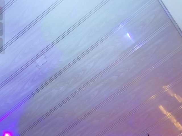 cristalbroke-tay live cam on BongaCams