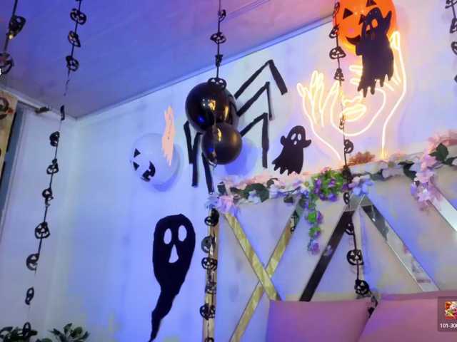 cristalbroke-tay live cam on BongaCams